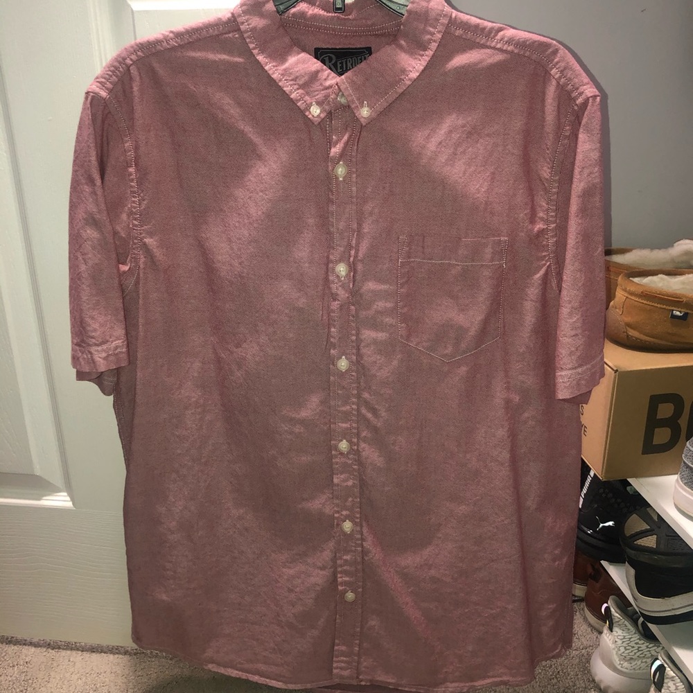 Short sleeve button down